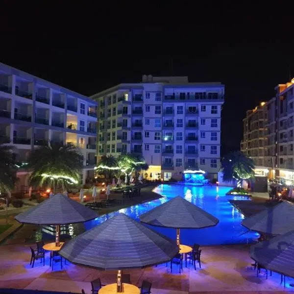 Grand Blue Beach Condo - Laem Mae Phim Beach, hotel in Mae Pim