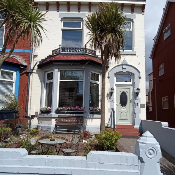 Heatherlea guest rooms singles only, Hotel in Blackpool