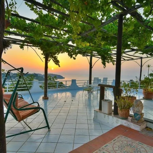 B&B Giardini di Iside e Osiride, hotel v Ischii