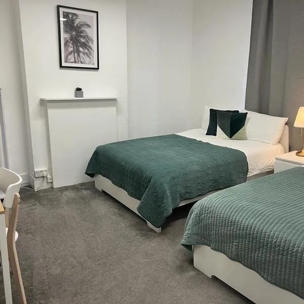 GUEST ROOMS in CAMDEN TOWN, hotel in London