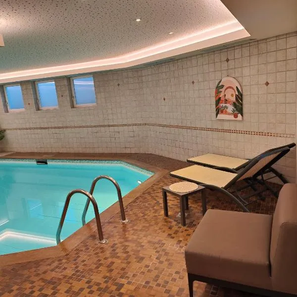 Hotel Alpenblick, hotel em Sarentino