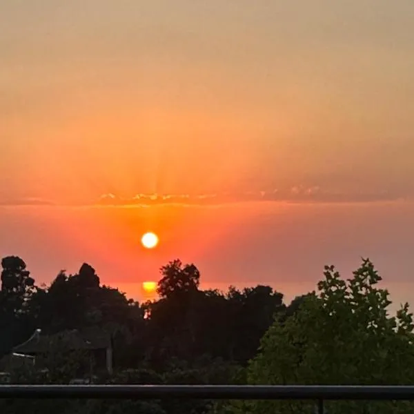 Agora Sundeck Tsikhisdziri، فندق في تسيكهيسدزيري