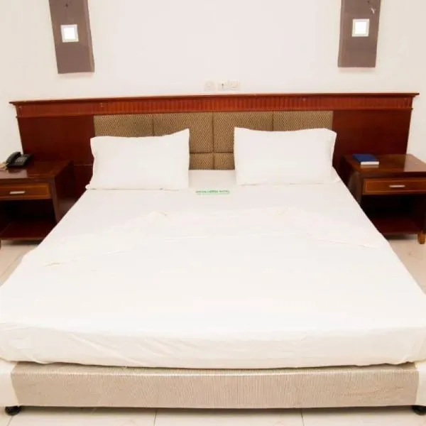 New Green Horse Hotel, hotel v destinaci Cotonou