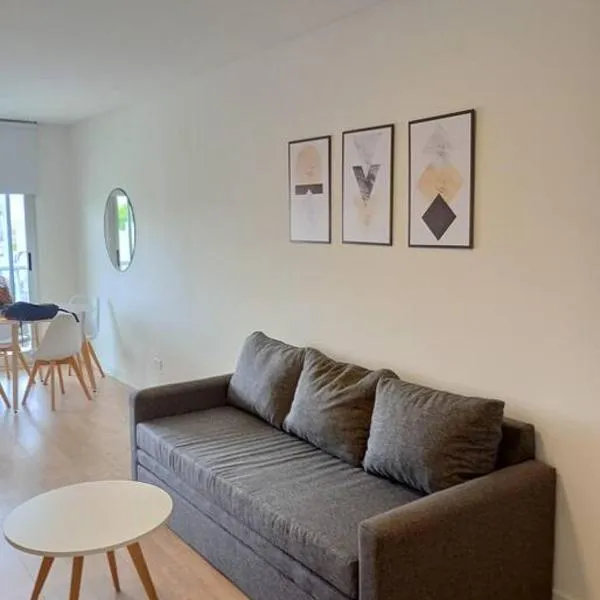 Luminoso y moderno departamento, hotel in Buenos Aires