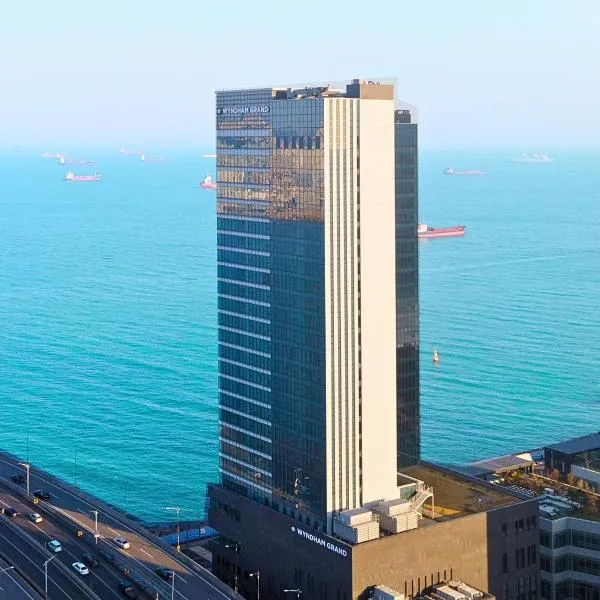 Wyndham Grand Busan, hotel in Busan