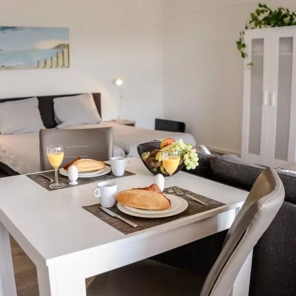 Strand Appartementen Wemeldinge, hotel in Wemeldinge