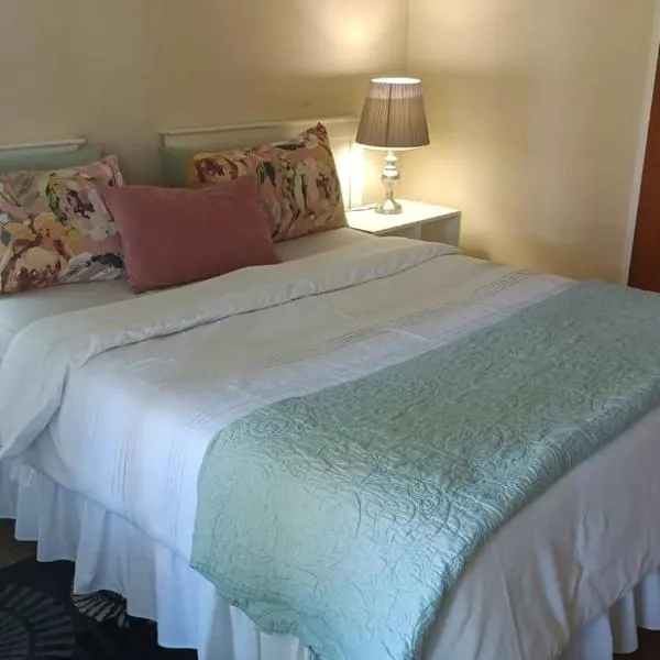 Sharing is Caring, hotel i Mahikeng