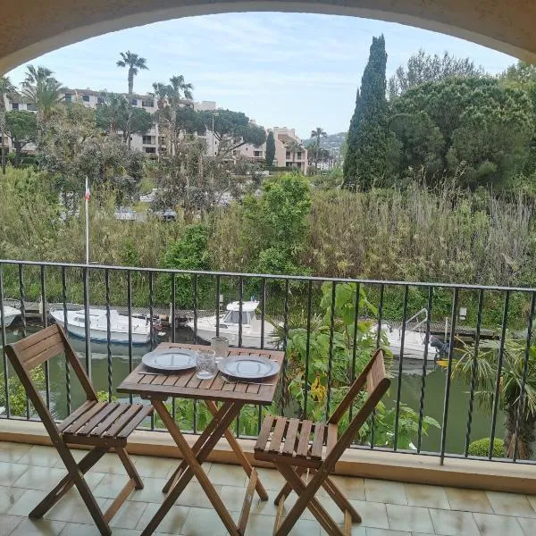 T2 au cœur du Golfe de Saint Tropez, hotel in Cogolin