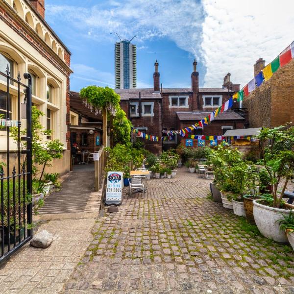 Lotus GuestHouse, London