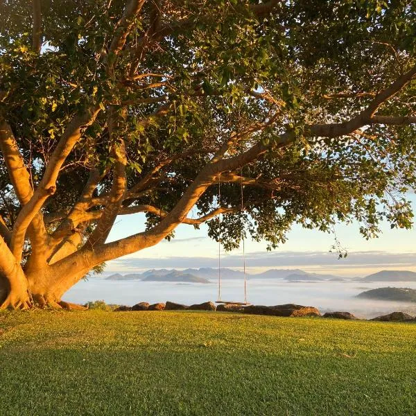 The Lookout Chalet luxury getaway retreat, Hotel in Farnborough