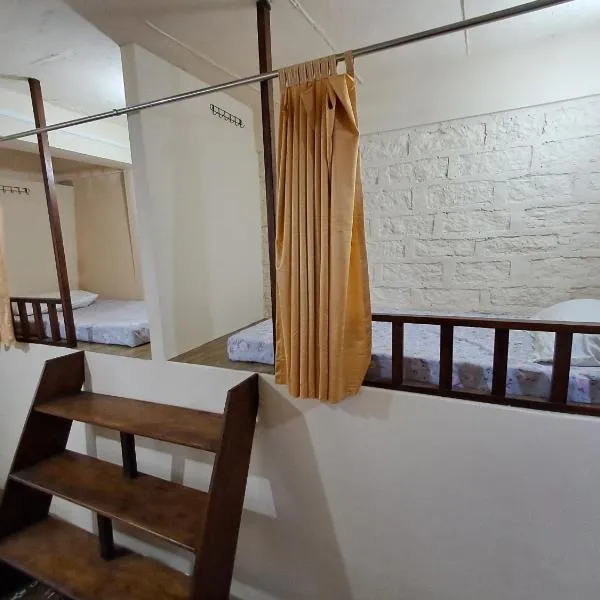 Dormitories/Hosteller, Giftland Homestay, hotel in Āīzawl