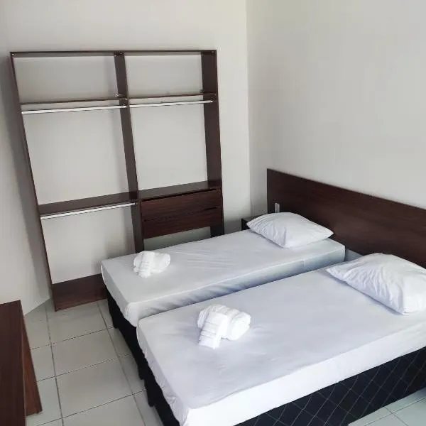 Da Silva residência à 200 metros da praia do Bessa, hotel in João Pessoa