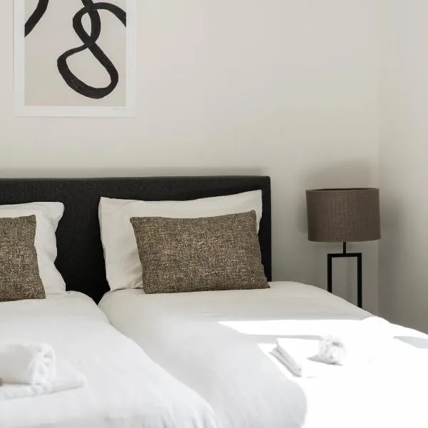 3 room house with garden and fast wifi, hotelli kohteessa Eindhoven