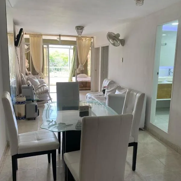 Apartamento Amoblado en Rodadero de Santa Marta, hotel in Rodadero