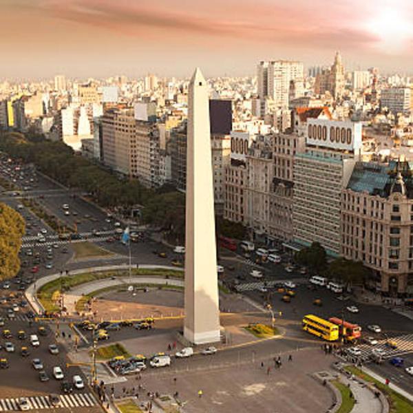 Obelisco y Tango