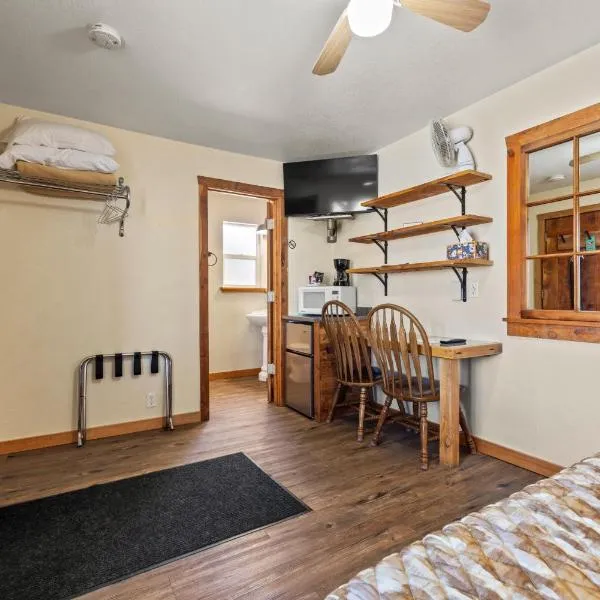 Wild Goose Lodge, hotel in Merrill