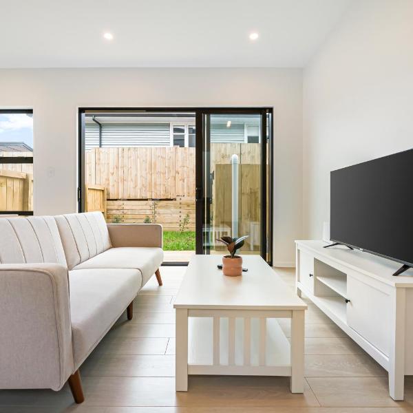 Te Atatu Cozy Brand New Townhouse 5, Auckland
