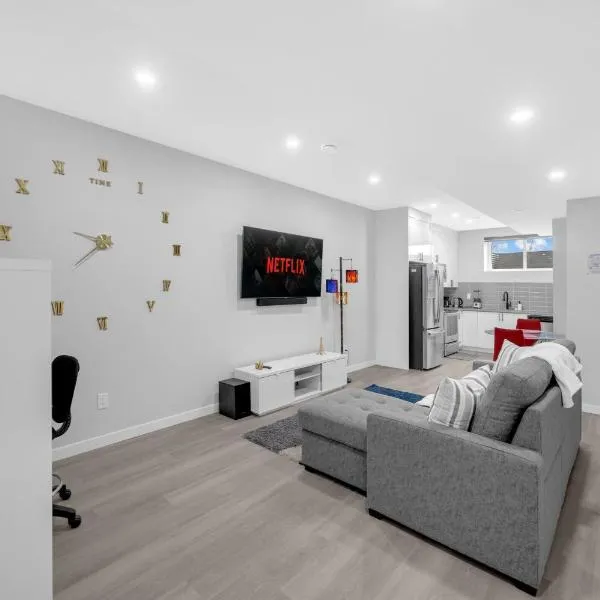 Modern & Spacious Guest Suite, hotel in Calgary