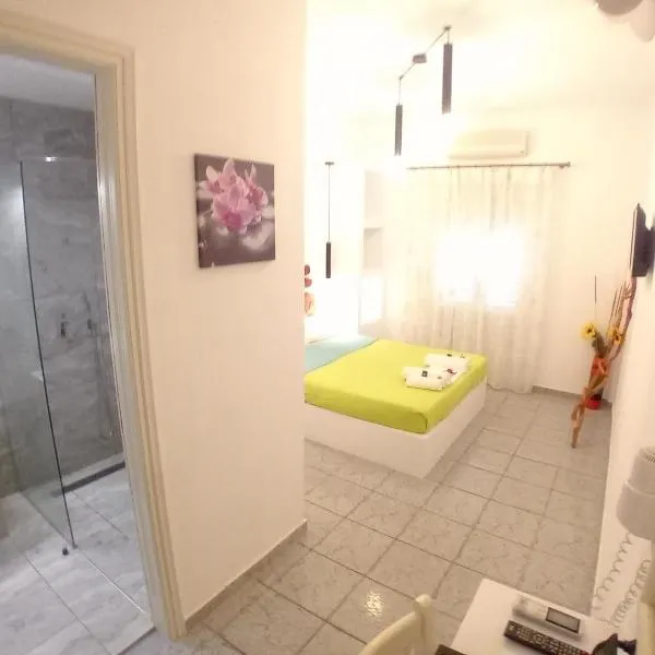 Nikolas ios Village, hotel in Ios Chora