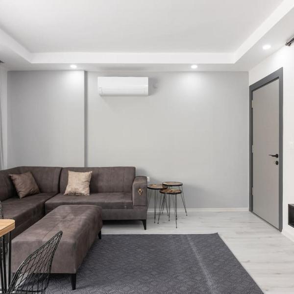 3-Şehir Merkezinde Büyük Daire 3 Yatak Odası, Antalya