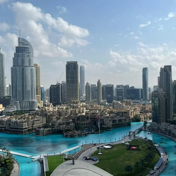Trinity Holiday Homes - Standpoint Tower Downtown, hotel in Dubai