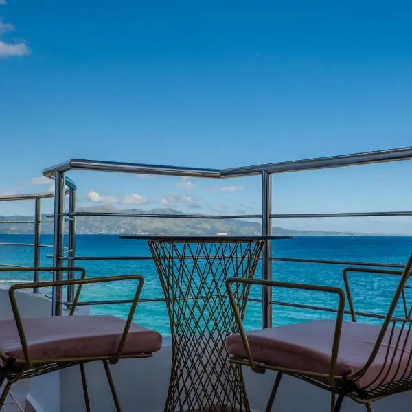 El Mare Hotel, hotel v destinaci Sarandë