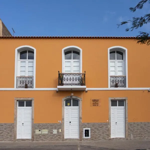 O Sobrado Mariazinha & Inácio Lima, hotel en Praia