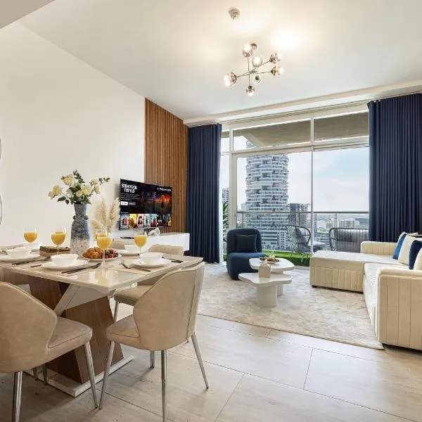 SmartStay at Zaya Hameni - Modern Luxury Apartments - Unique in JVC, hotel v Dubaji