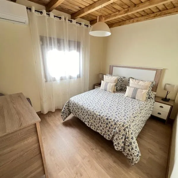 Casa Rural Casa Isabel, hotel in Hervás