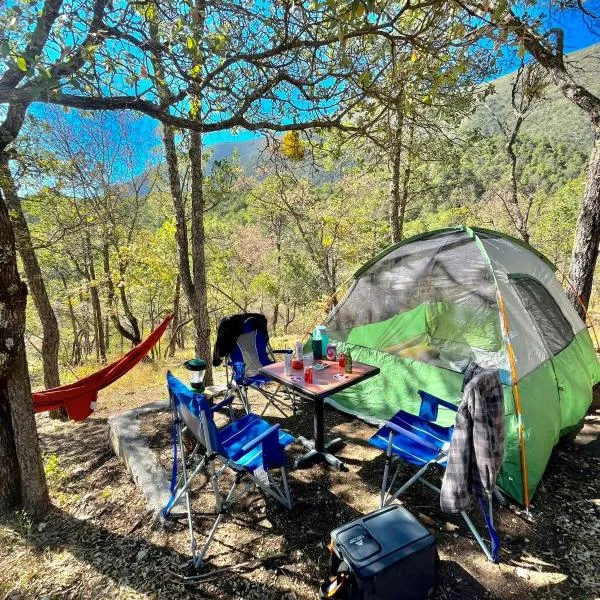 Camping en la Sierra de Arteaga, מלון בLos Lirios