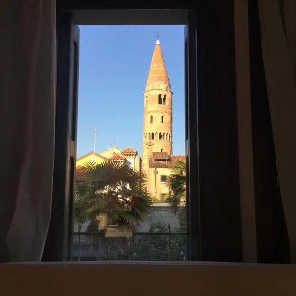 Elegante Appartamento Luxury in centro storico, hotel en Caorle