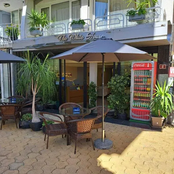 The White House, hotel in Nesebar
