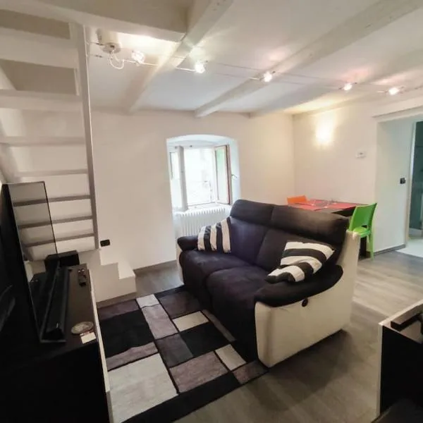 Casa Maghin , appartamento con vista, מלון בProsto di Piuro