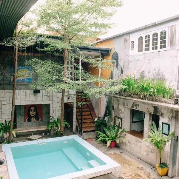 The Flying Fish Hostel Cebu, hotel v destinaci Cebu City