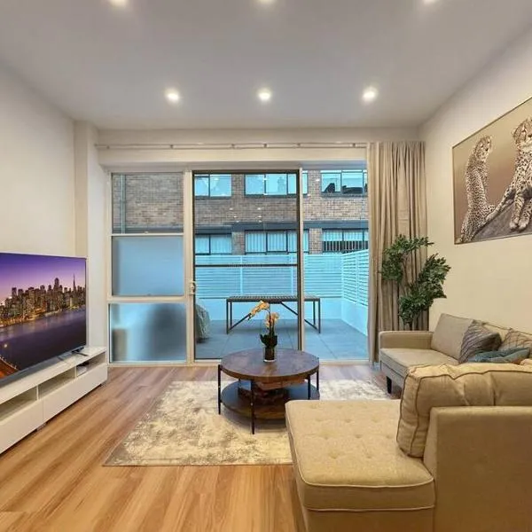 Sydney CBD Newly Renovated Large Terrace: Sidney'de bir otel