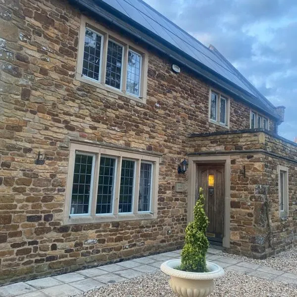 Maple House, hotel en Faxton