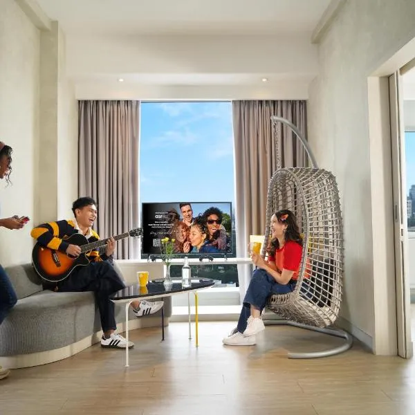 YELLO Hotel Harmoni, hotel in Jakarta