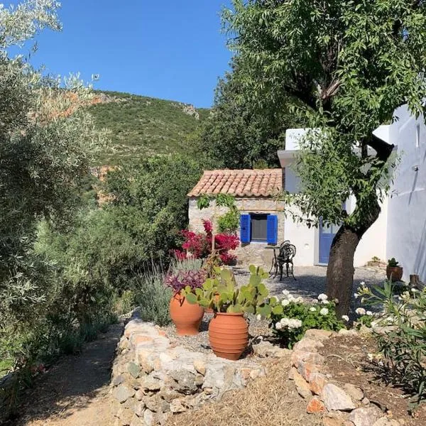 The Donkey House, Pragmatefti, hotel v destinaci Leonidio