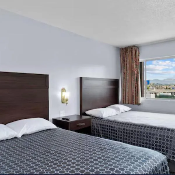 Holiday Lodge, hotel in Wenatchee
