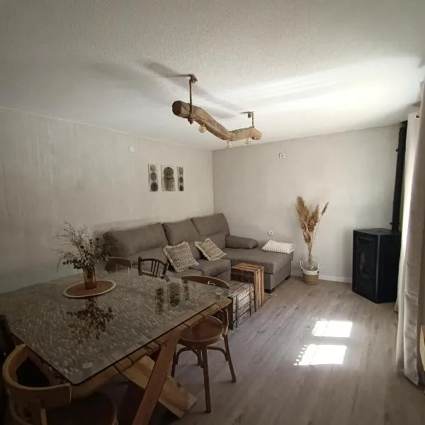 Alojamiento Rural El Cerro, hotel in Fresneda de la Sierra