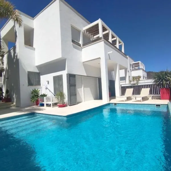 Marejada 25, hotel in San José