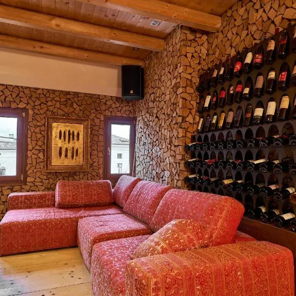 Attico di Piazza Cima, ξενοδοχείο σε Conegliano