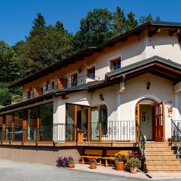 Farm Stay Ivankotovi, hotel di Prem