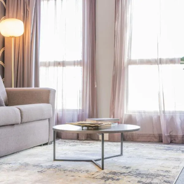KozyGuru Sydney CBD 1Bed Studio NHA653-1207, hotel in Sydney