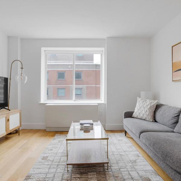 East Village 2br w doorman nr Union Square NYC-1155, New York