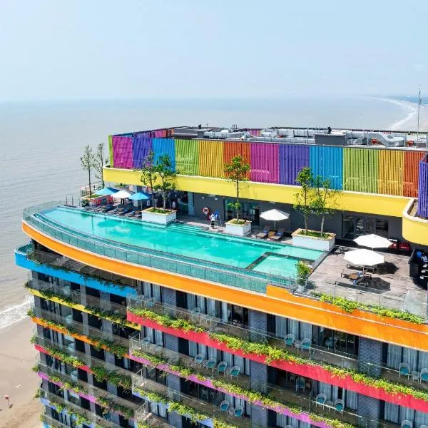 FLAMING0 Ibiza Hải Tiến Resort, hotel en Thanh Hóa