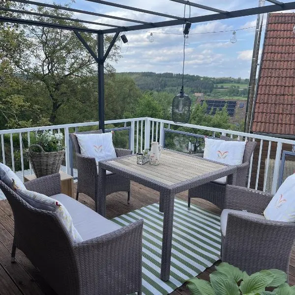 Wohnung mit Dachterasse, hotel in Absberg