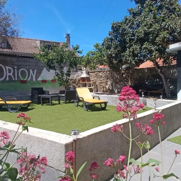 Orion Guesthouse Telhado, hotel in Fundão