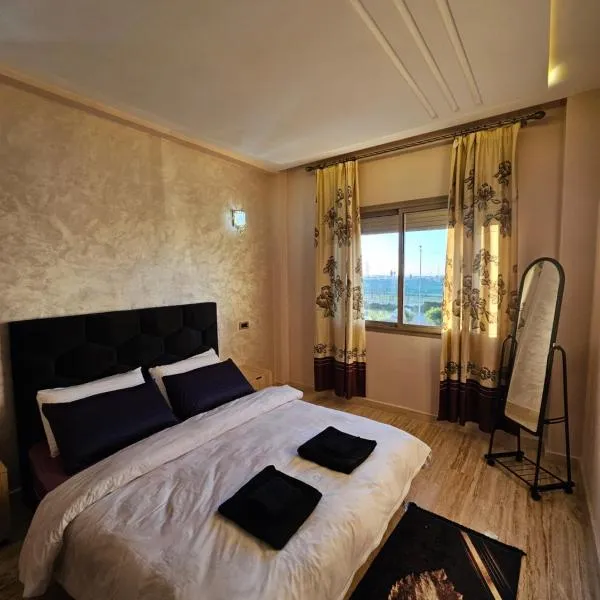 MIA Appartement N1 - Élégance, Confort et Sérénité, hotel en Casablanca