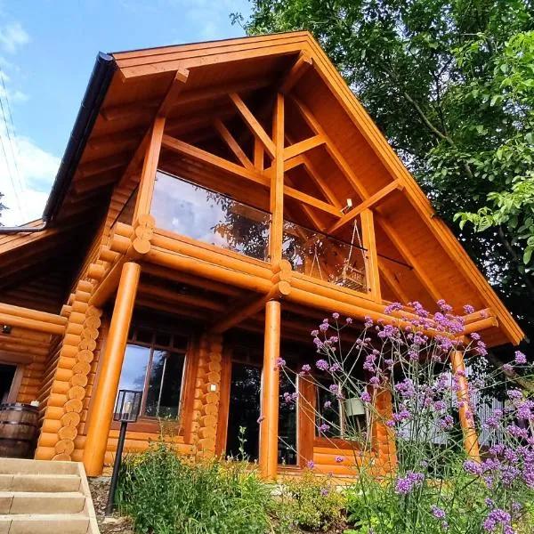 Naarden with Sauna and Jacuzzi, hotel in Budapest